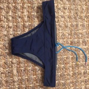 L navy Jolyn bikini bottoms
